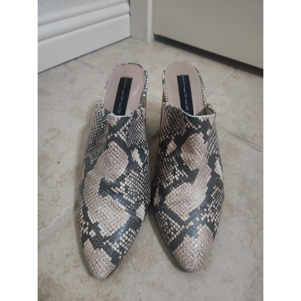 Steve Madden Snake Print Pointed Toe Mules Stacked Block Heel Size 8.5 Slip On - Picture 3 of 9